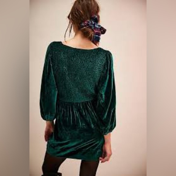 Free People Farrier A-Line Smocked Velvet Mini Dress Green Medium - Picture 2 of 7